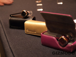 Illustration for article titled Plantronics Discovery 925 Bluetooth Earpiece Blends Stylish Design with Powerful Features